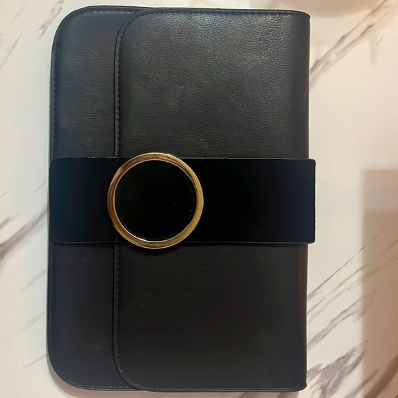 Zara Handbags - Zara Clutch Purse 👛